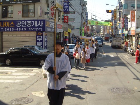 韓国　聖体行列